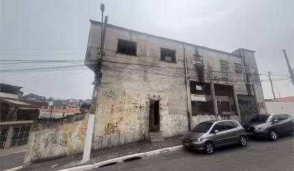 Prédio Comercial na Zona Norte