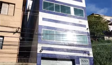 Prédio inteiro a venda todo reformado no bairro Vila Leonor