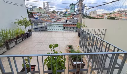 Casa Assobradada à venda | 250 m² | 3 dormitórios | 3 vagas na Parada Inglesa!