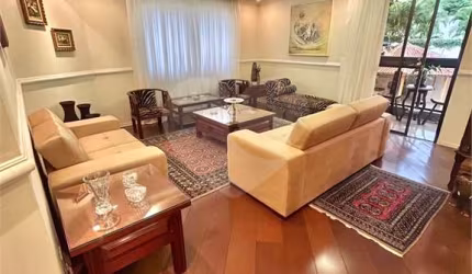 Apartamento na Água Fria, 193 metros, 3 suítes e 3 vagas