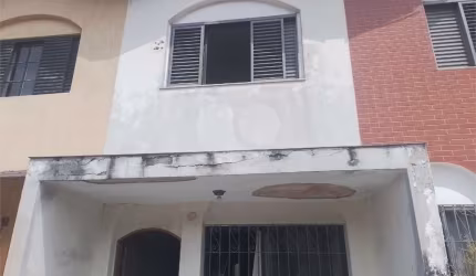 Sobrado 2 Dormitórios, Sala, Cozinha, 2 Banheiros, Lavanderia, 1 Vaga. Tucuruvi.