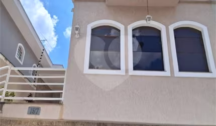 Sobrado de 155m² com 3 quartos em Jardim França