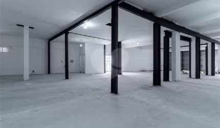 Salão Comercial Todo Reformado com 420m² Jaçanã!!!