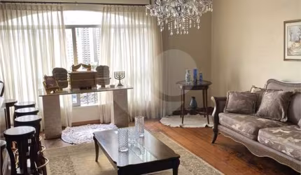 Apartamento a venda no Real Parque- Elegância em Cada Detalhe!