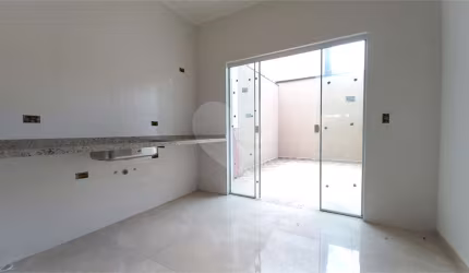 Sobrado Novo para locação com 3 Suítes na Vila Medeiros – Próximo ao Metrô Tucuruvi!