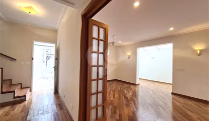 Sobrado de 3 quartos em Mirandópolis