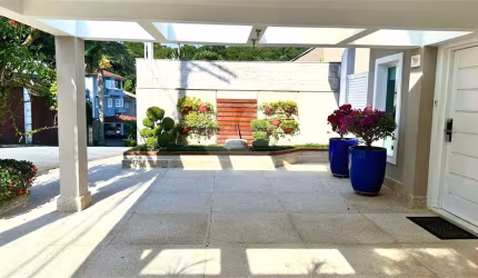 Exclusivo Sobrado em Condomínio Fechado com Amplo Conforto e Vista Deslumbrante 3 Quartos 1 suíte