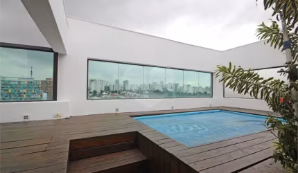 Oporunidade única - Cobertura duplex com piscina