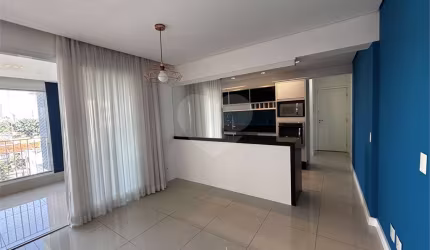 Apartamento com 3 dormitórios e 2 vagas em Santana