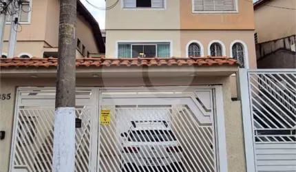 Sobrado na Vila Nova Mazzei com 3 dorms, 2 vagas e dependência de empregada