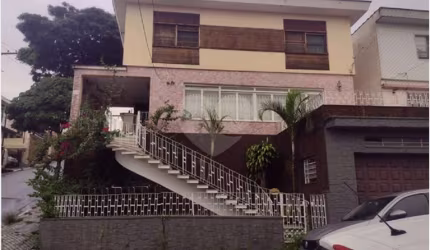 Oportunidade! Sobrado com 6 dormitórios (1suíte) à venda na Vila Gustavo