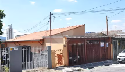 IMOVEL PRA VENDA COM 3 CASAS COM RENDA