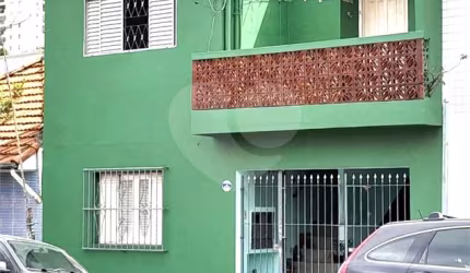 Sobrado à venda | 150 m² | 4 dormitórios (1 suíte) | 1 vaga na Vila Maria Baixa!