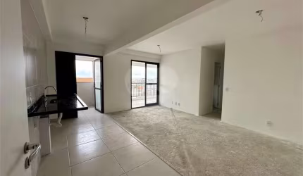 Apartamento novo- 3 quartos - 2 vagas - Santa Teresinha - SP