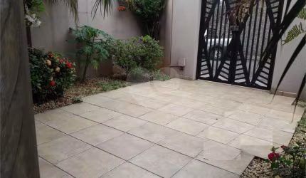 Sobrado para venda com dormitorios sendo 2 suites e 5 vagas e ofuro