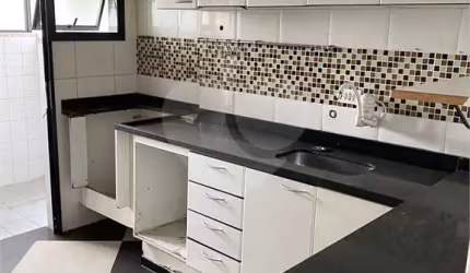 Oportunidade! Apartamento próximo do supermercado Andorinha e fácil acesso ao Metro Santana