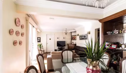 Apartamento com Vista Panorâmica - 130m², Mobiliado e 3 Vagas de Garagem
