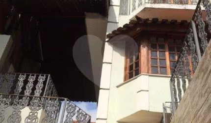 Maravilhosa casa à venda na região da Cachoeirinha – Zona Norte