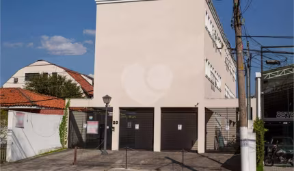 SALA COMERCIAL EM EXCELENTE LOCALIZAÇÃO E MOBILIADA