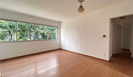 Excelente Apartamento de 82m² Reformado em Moema