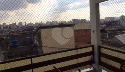 Casa pra fins comerciais.