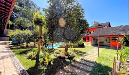 Serra da Cantareira Magnífica Casa com 1970 Metros de Terreno Aceita 70% em Permuta por Apartamento!