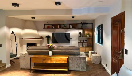 CONDOMINIO FECHADO LUXUOSO TREMEMBE ZN/SP 371M2 4 QUARTOS 2 SUITES E 6 VAGAS DE GARAGEM