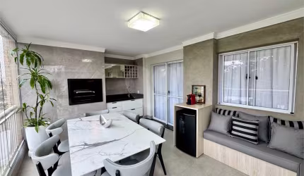 Amplo apto à venda | 113 m² | 3 dormitórios (1 suíte) | 2 vagas na Mooca!