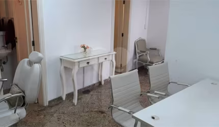 Sala comercial para locação na Parada Inglesa