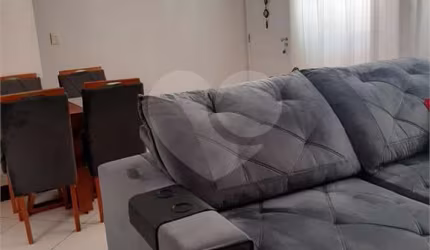 Sobrado com 3 dormitórios e 2 vagas em Condomínio Fechado no Tucuruvi