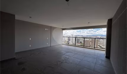 Apartamento com varanda gourmet com 3 suítes, 2 vagas na Vila Romana