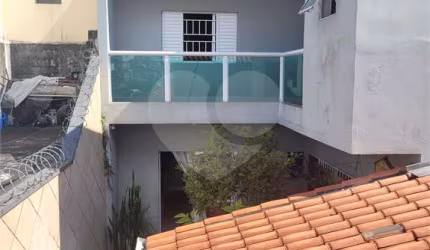 SOBRADO COM 6 DORMITORIOS E 3 SALAS NO IMIRIM