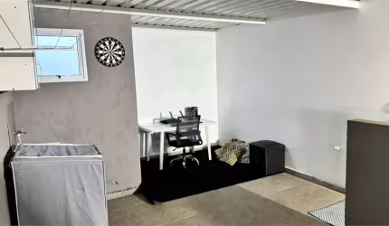 Condomínio fechado com 3 suites, piscina e salão de festas no Chora Menino.