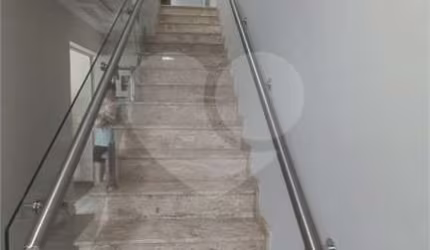 Imóvel Comercial para Locação em Santana - Ideal para Clínicas, Escritórios e Negócios! 9 Vagas |