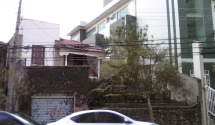 SOBRADO A VENDA NA ÁGUA FRIA - 3 DORMITÓRIOS E 3 VAGAS DE GARAGEM
