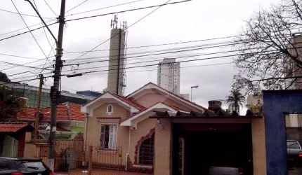 CASA TÉRREA A VENDA PRÓXIMO A AV. LUIZ DUMONT VILLARES E METRÔ PARADA INGLESA