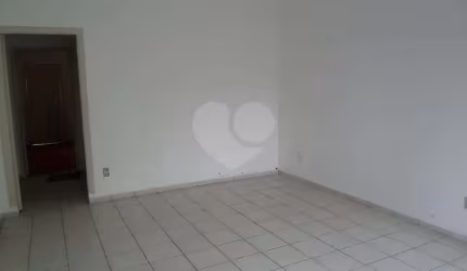 SOBRADO A VENDA NO JD. SÃO PAULO  2 DORMS. E 2 VAGAS - 210 M2 DE TERRENO E 130 M2 DE ÁREA CONSTRUÍDA