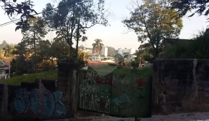 Excelente terreno para venda na Vila Albertina, limpo e murado