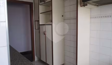 Belíssimo duplex na Vila Buenos Aires, na cidade de São Paulo
