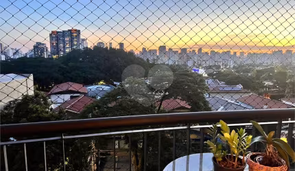 Apartamento-São Paulo-MOEMA | Ref.: REO513092