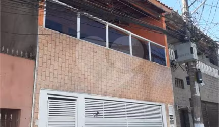 Amplo sobrado na Brasilândia
