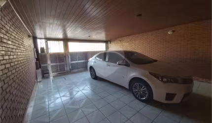 Excelente Casa Comercial ou Residencial a 50m da Avenida Professor Alipio de Barros