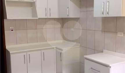 Sobrado de 3 quartos a venda na Cachoerinha.