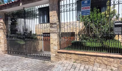 Sobrado para venda com 4 dormitorios sendo 1 suite com 4 vagas no bairro Virginia Bianca