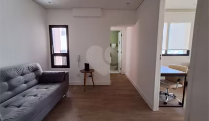 Sala Comercial de 41m² com 2 salas, 1 recepção, copa, 1 banheiro e 1 vaga Perdizes