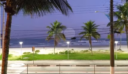 Casa  650m2 em frente para o mar - Enseada