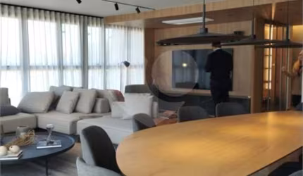 Apartamento novo, mobiliado, a venda no Jardim Paulista