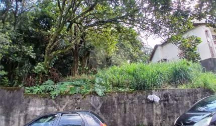 Terreno de 760m² ideal para construção de sobrado no Horto