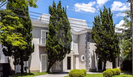 Casa de Luxo à Venda no Alphaville Residencial 0 – 4 Suítes, 1500m² de Terreno, Garagem para 10+ Car