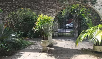 Casa-São Paulo-ALTO DE PINHEIROS | Ref.: REO334281
